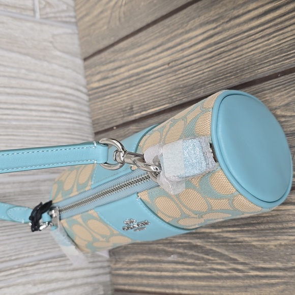 NWT Coach Nolita Barrel Bag In Signature Jacquard - Picture 5 of 6